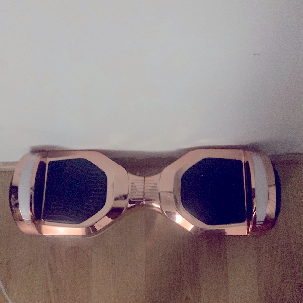 This is a brand new hoverbored only used like 2 times